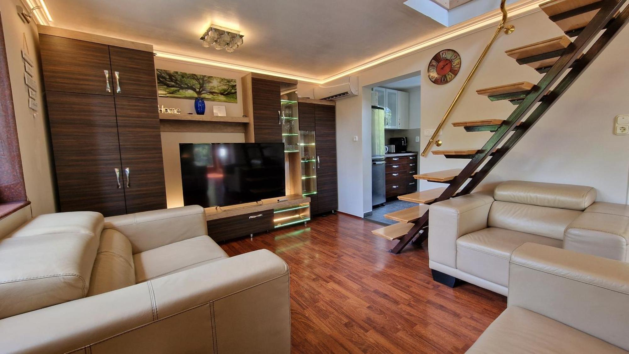 Villa Pilis Hills View Deluxe House With Pool & Ac Near Bp Pilisszentivan Exterior foto