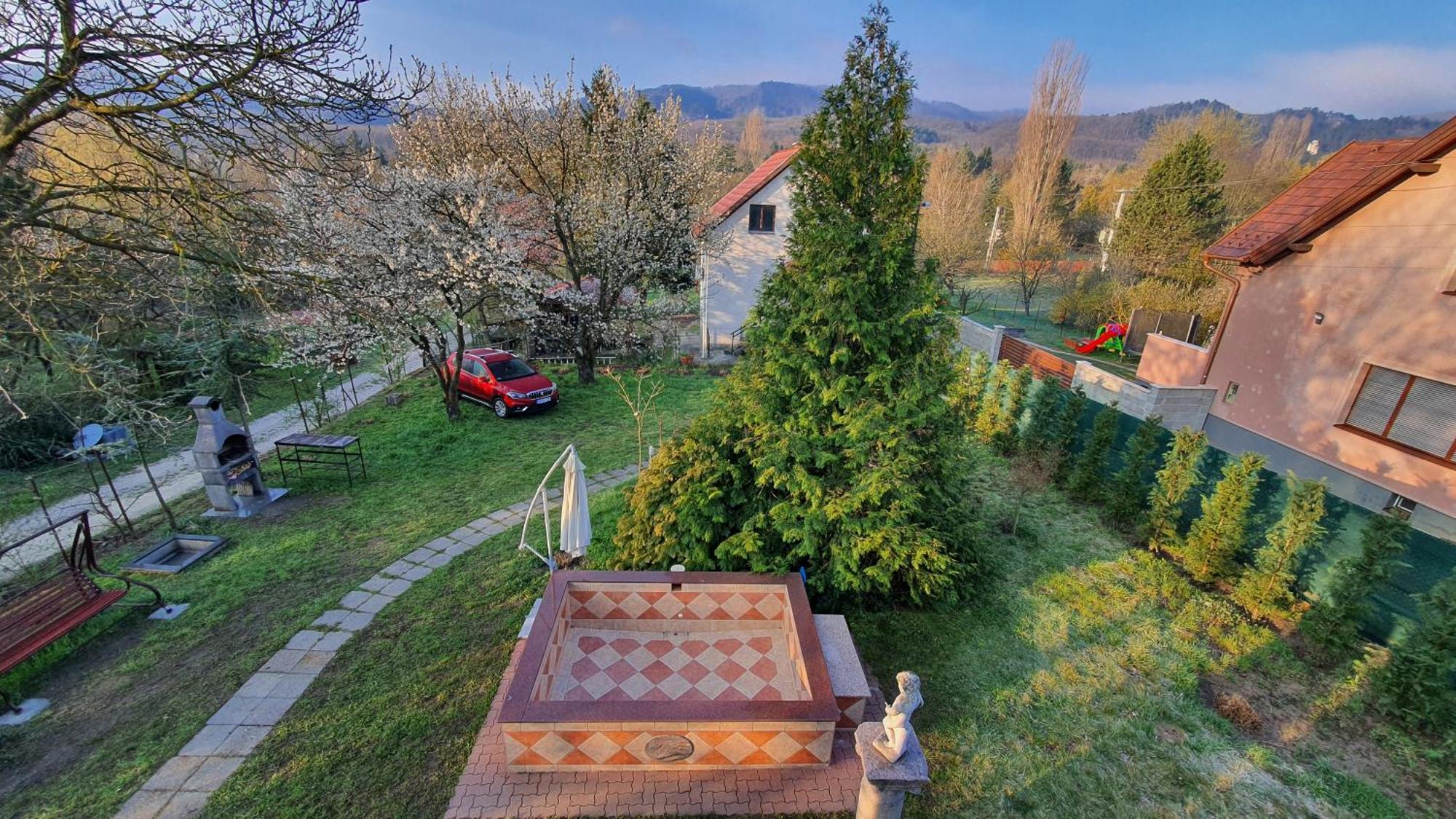 Villa Pilis Hills View Deluxe House With Pool & Ac Near Bp Pilisszentivan Exterior foto